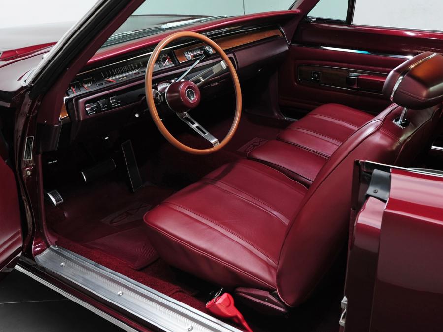  Plymouth GTX 426 Hemi 1968 года  (фото 12 из 12)